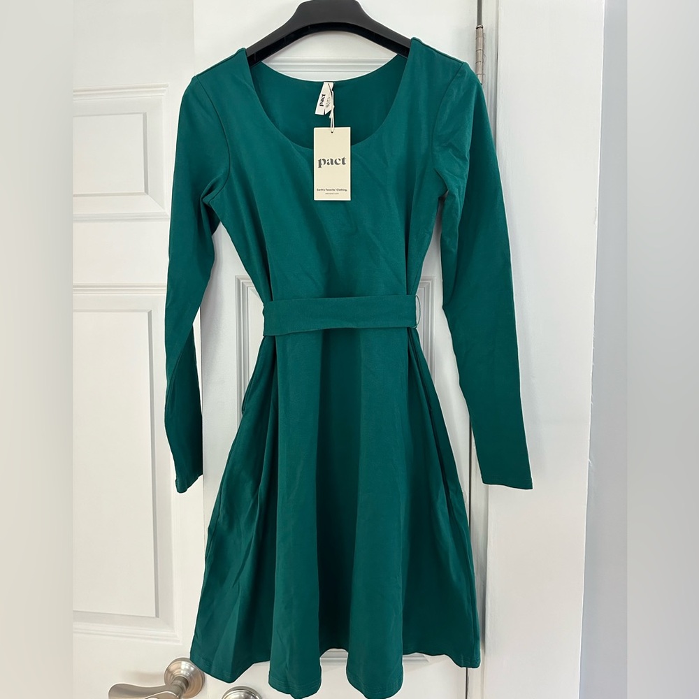 NWT Pact Organic Cotton Fit & Flare Ballet Dress- Mineral Size Small